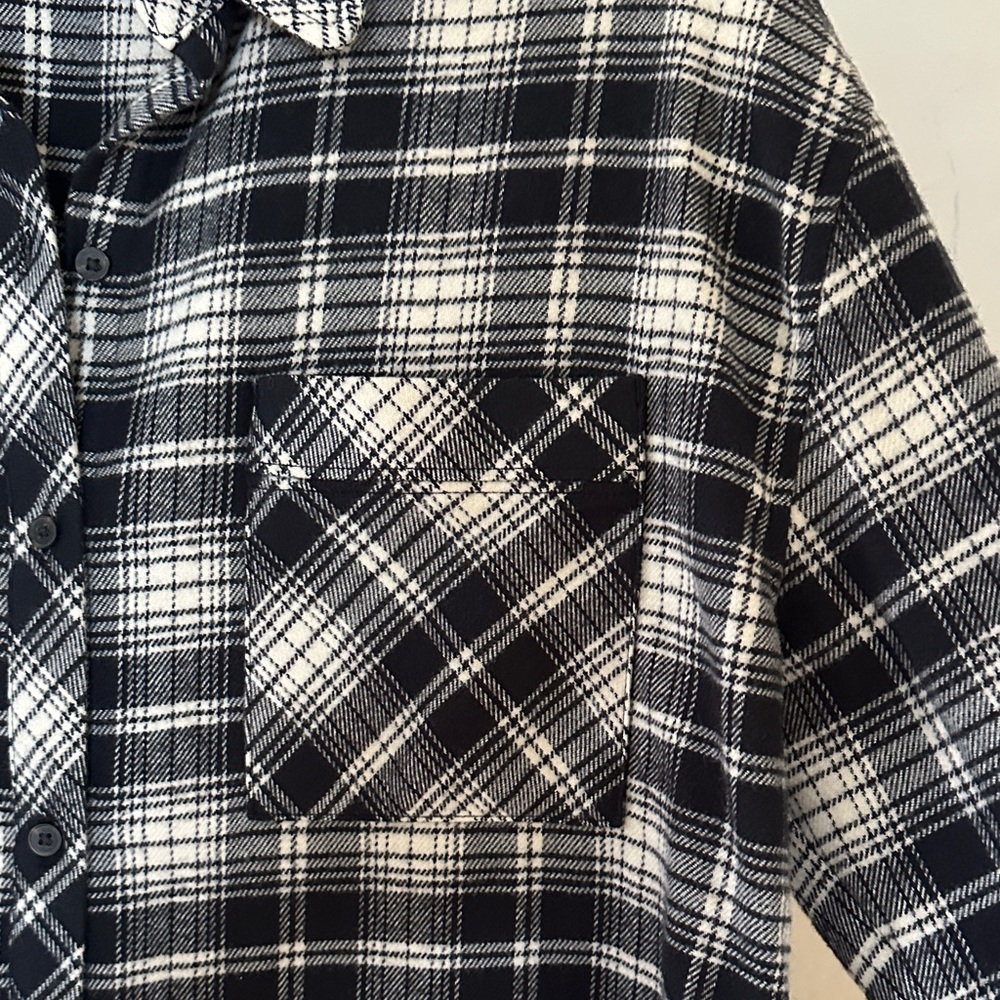 Nuuds Black and White Plaid flannel Button-Up Shirt size M - Picture 3 of 6